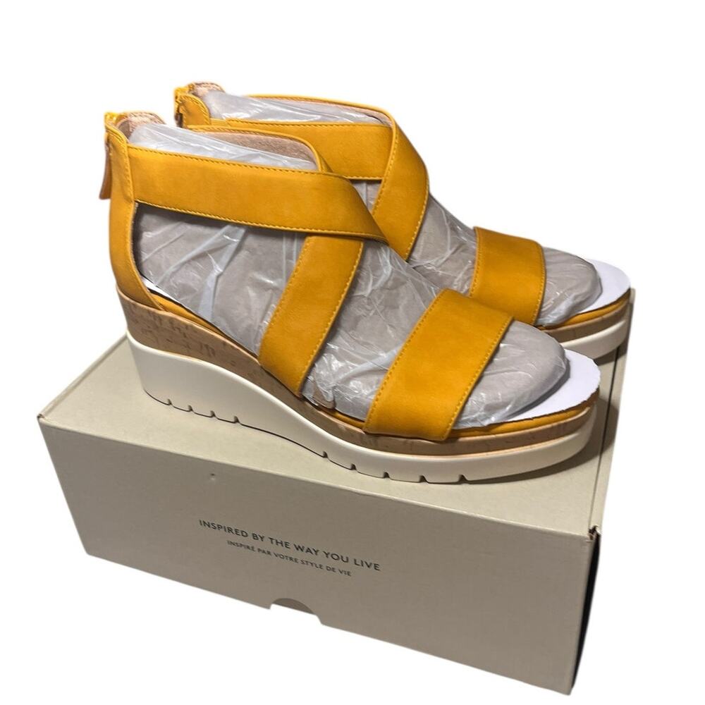 Soul Naturalizer Goodtimes Yellow Wedge Sandal Size 8